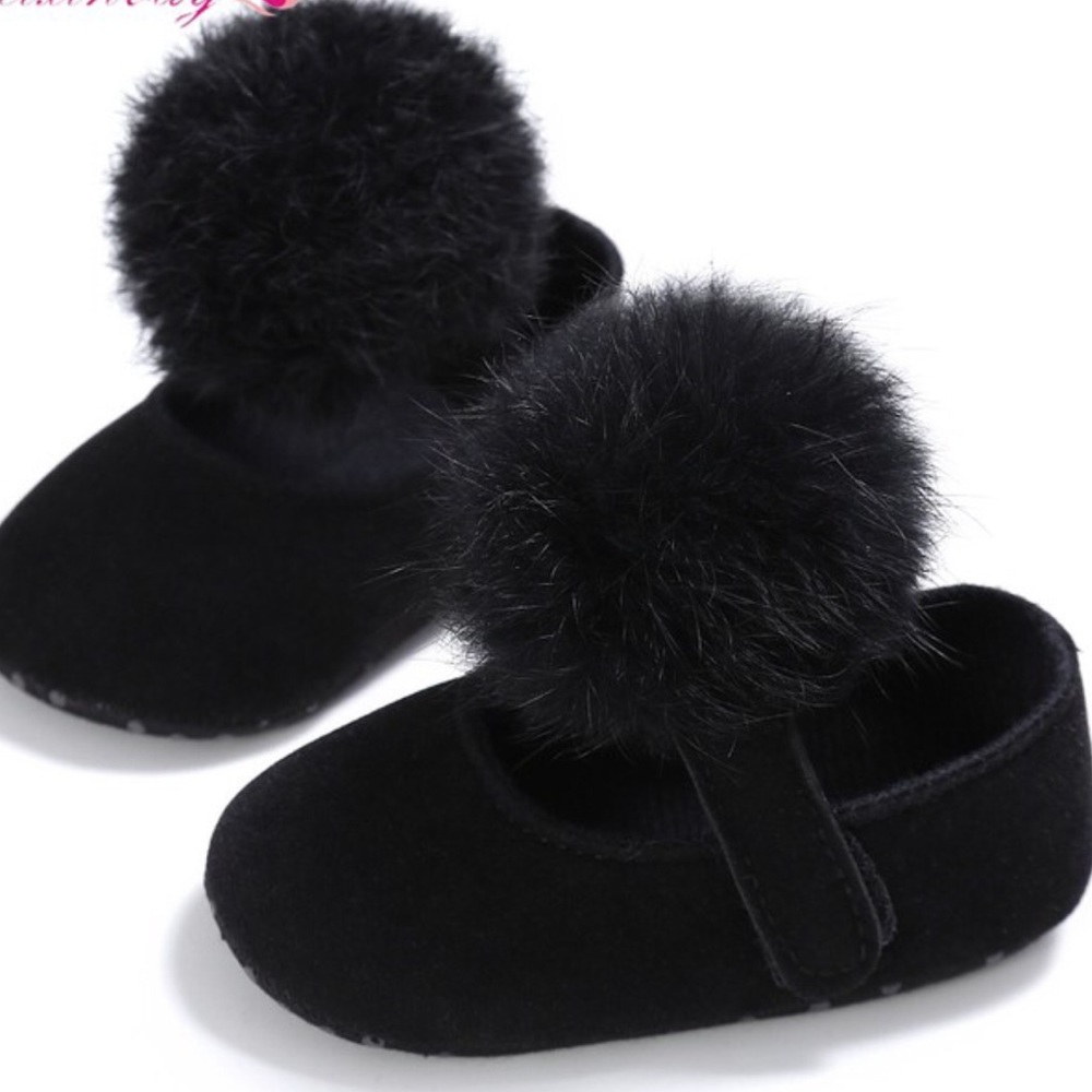 Baby black PomPom Janes